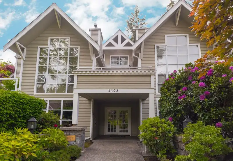102 3393 CAPILANO CRESCENT - photo 2 of 27