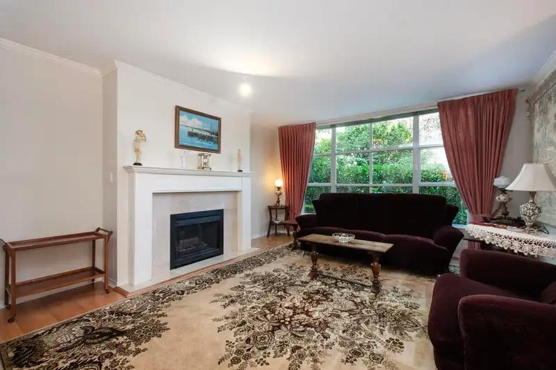 102 3393 CAPILANO CRESCENT - photo 4 of 27