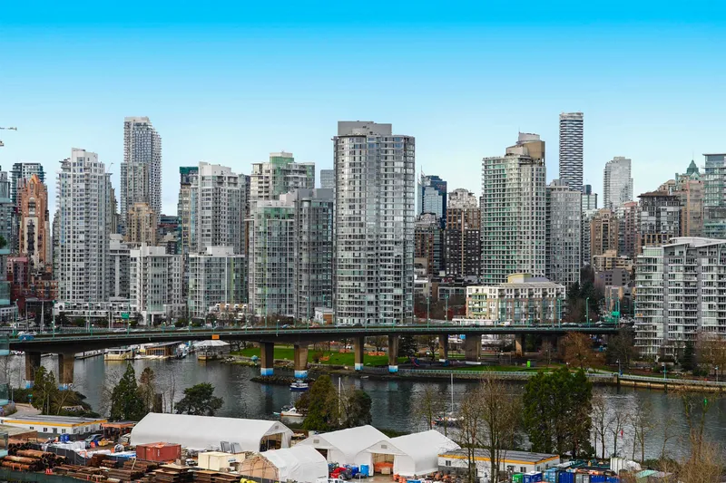 1609 1788 COLUMBIA STREET - photo 1 of 25