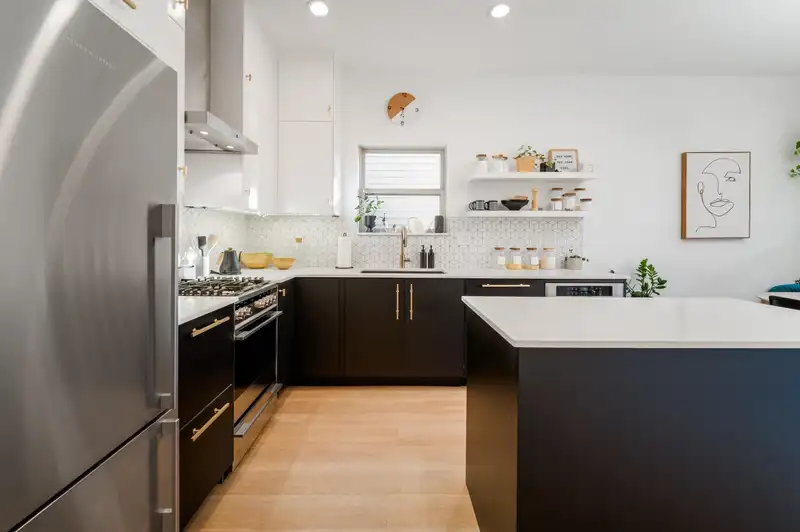 5418 MAIN STREET - photo 4 of 24