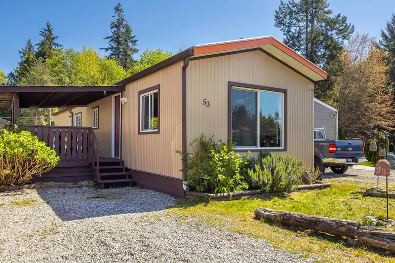 53 1413 SUNSHINE COAST HIGHWAY - photo 3 of 26