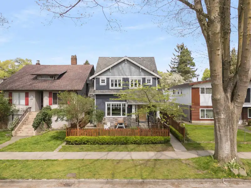 945 E 21ST AVENUE - photo 1 of 37