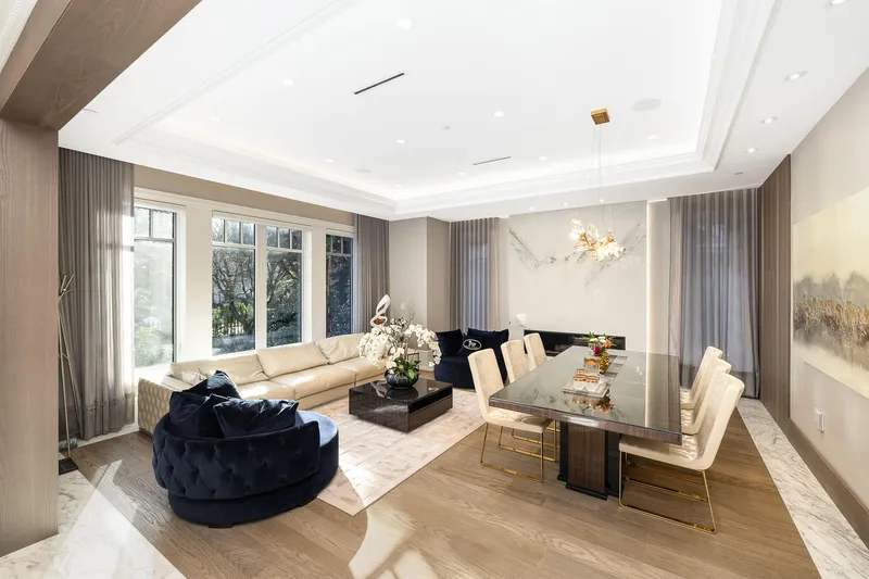 1239 W 40TH AVENUE - photo 4 of 25