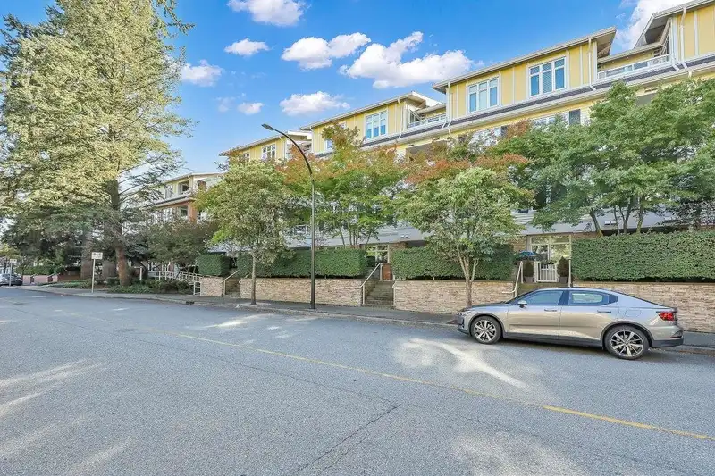 310 2368 MARPOLE AVENUE - photo 2 of 19