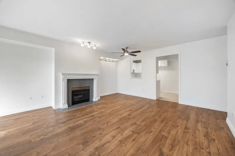 103 4811 53RD STREET - photo 2 of 25