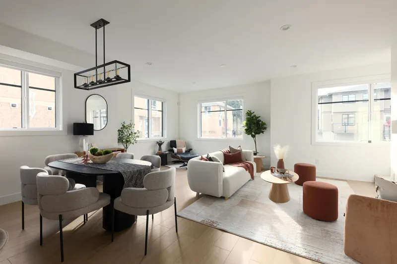 15 1641 KING CRESCENT - photo 4 of 25