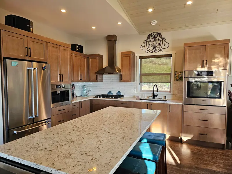 659 GIBSONS WAY - photo 1 of 25