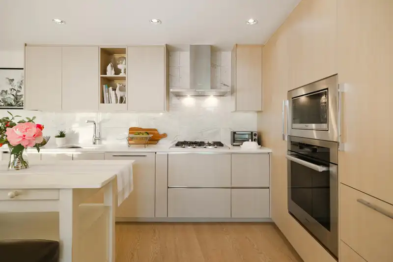 1601 89 NELSON STREET - photo 4 of 29