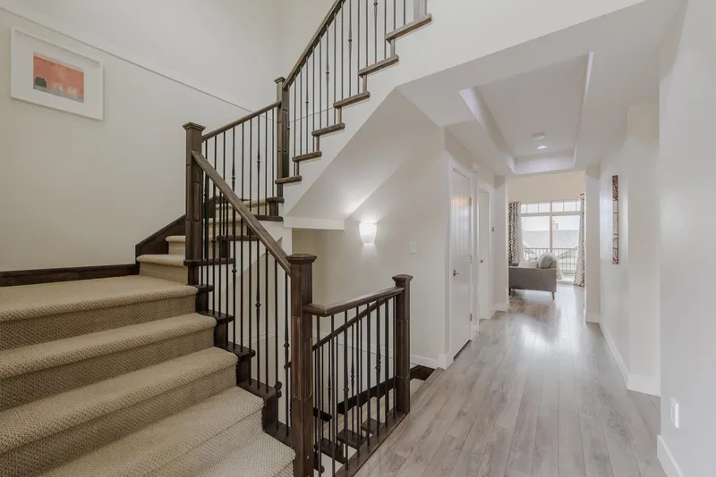 102 3458 BURKE VILLAGE PROMENADE - photo 3 of 25