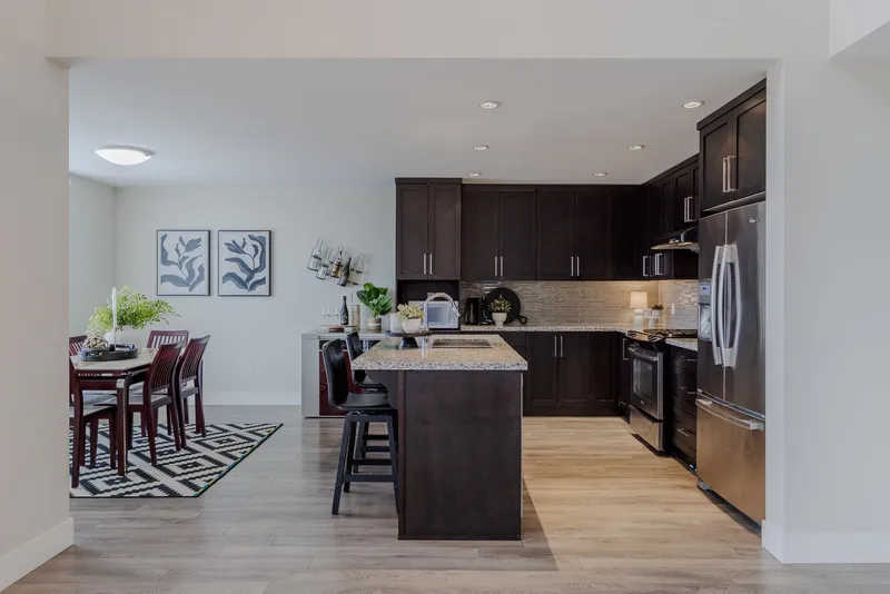 102 3458 BURKE VILLAGE PROMENADE - photo 4 of 25