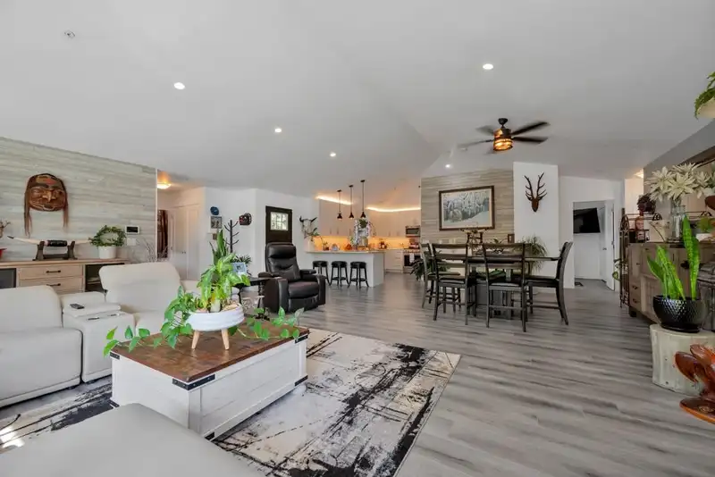 21199 RIVER ROAD - photo 2 of 40