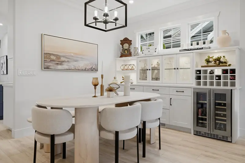 5 18088 8 AVENUE - photo 2 of 25