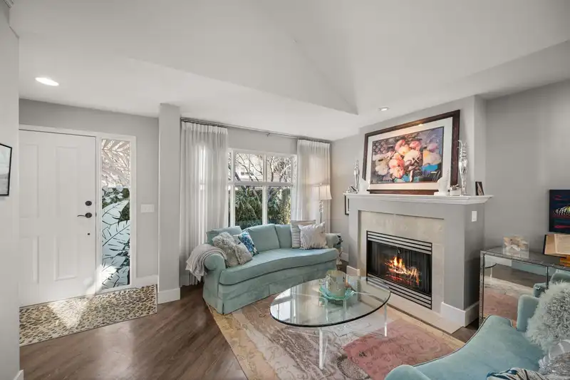 69 14877 33 AVENUE - photo 4 of 40