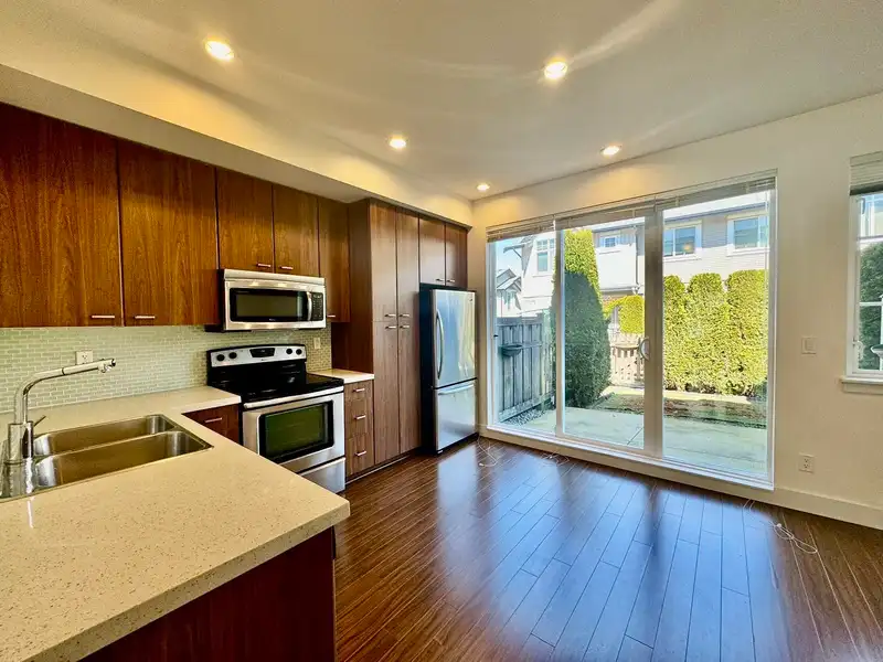 116 2450 161A STREET - photo 4 of 14