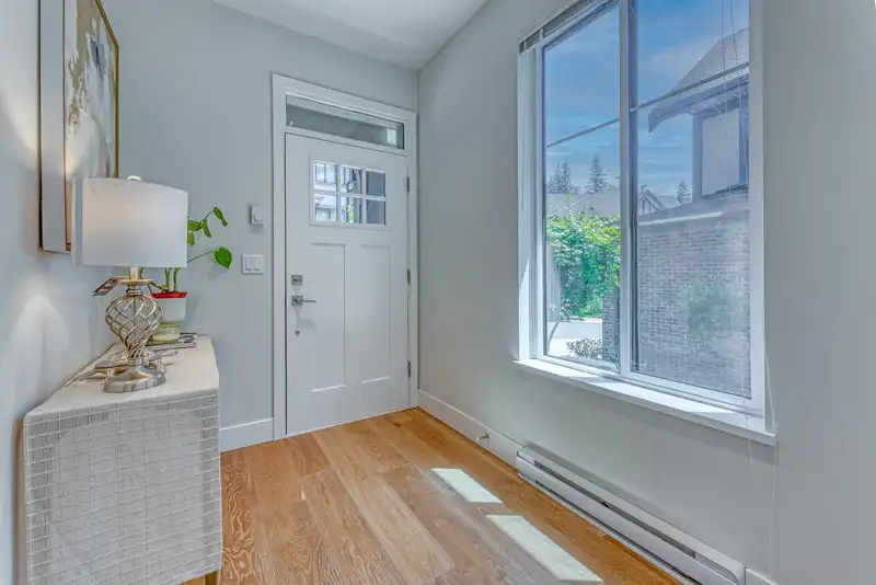 34 3306 PRINCETON AVENUE - photo 2 of 35