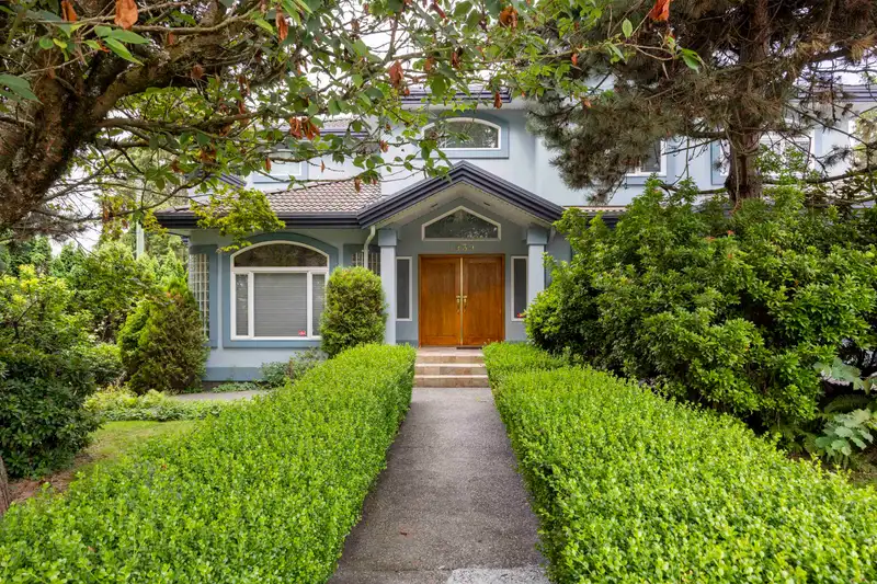 1939 WOOLWICH AVENUE - photo 2 of 31