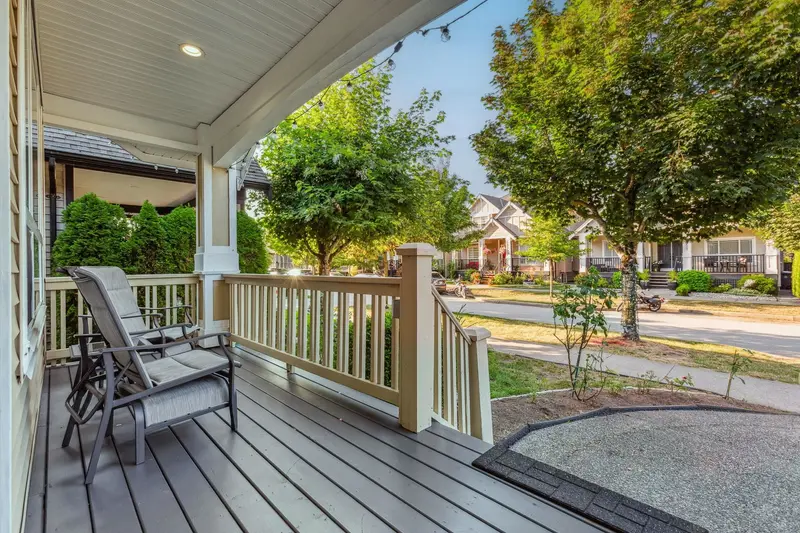 19358 73B AVENUE - photo 3 of 25