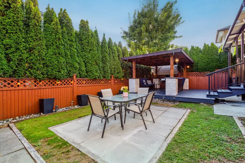 19358 73B AVENUE - photo 4 of 25