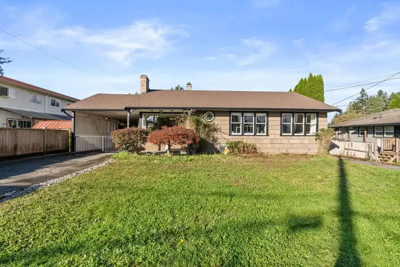 33919 MAYFAIR AVENUE - photo 3 of 32