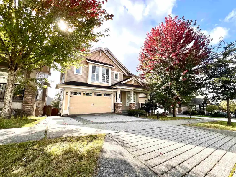 3402 DERBYSHIRE AVENUE - photo 4 of 40