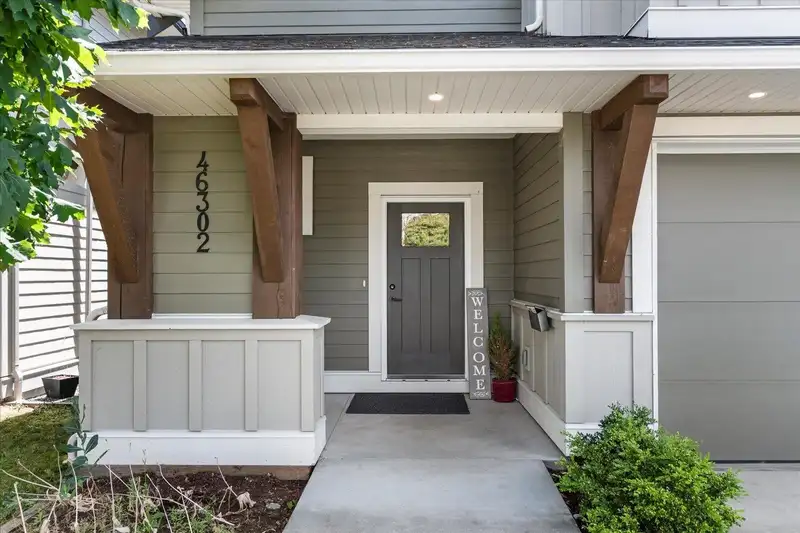 46302 RIVERSIDE DRIVE - photo 3 of 40