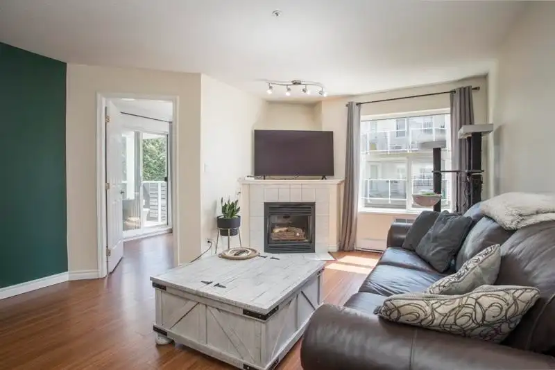 213 12739 72 AVENUE - photo 3 of 25