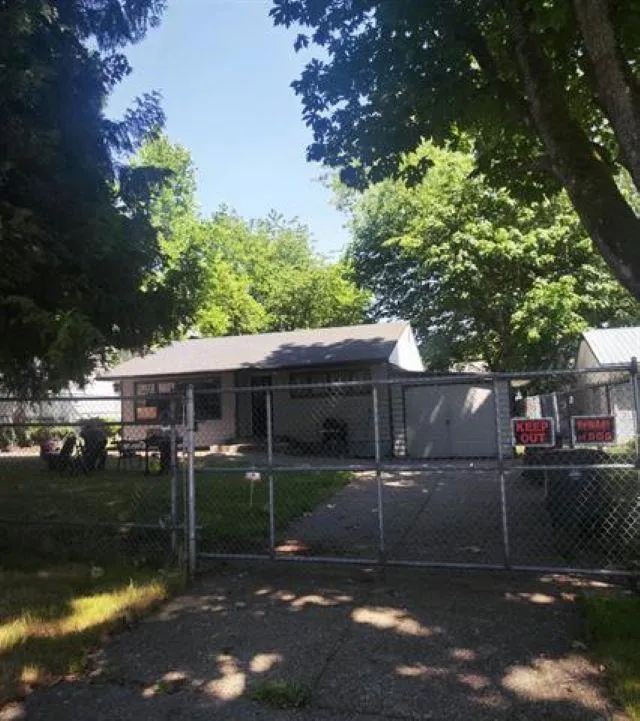 10658 138 STREET - photo 1 of 1