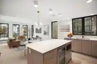 104 157 W KING EDWARD AVENUE - thumbnail 3