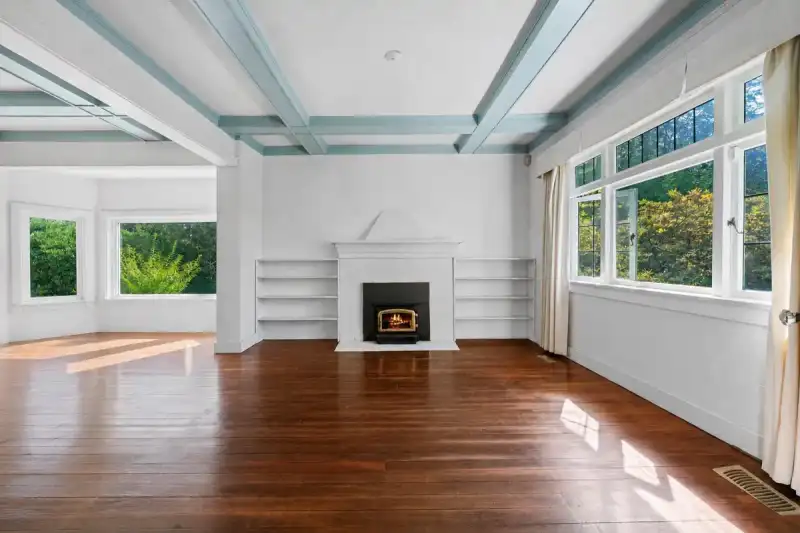 1376 11TH STREET - photo 4 of 26