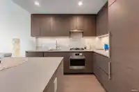 2812 2108 GILMORE AVENUE - thumbnail 7