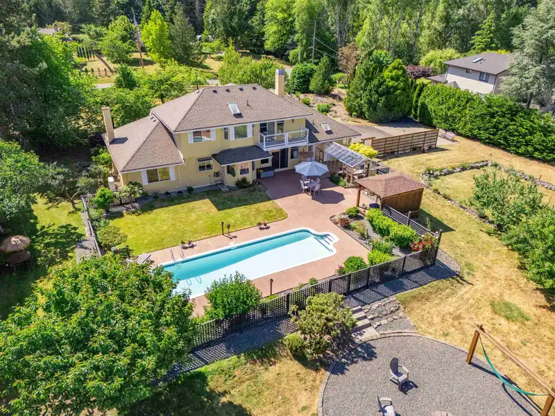 11109 TANAGER ROAD - photo 2 of 40