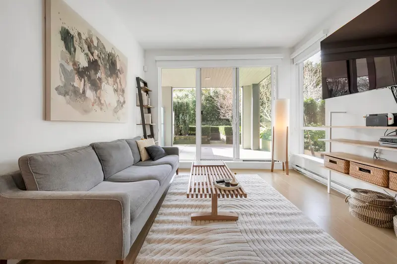 210 5460 BROADWAY - photo 2 of 25