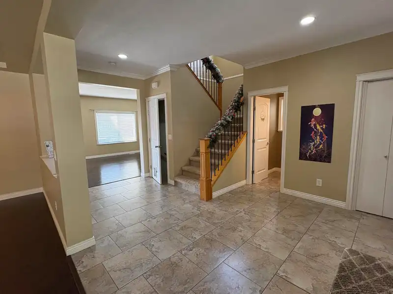 23622 111A AVENUE - photo 4 of 24