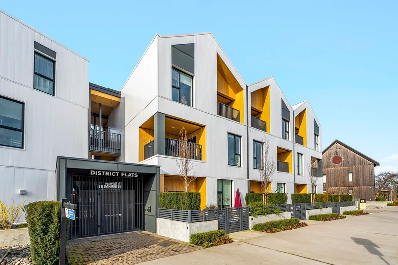 108 251 BOUNDARY BAY ROAD - photo 2 of 25