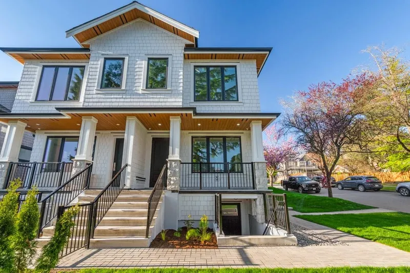 4005 W 35TH AVENUE - photo 1 of 7