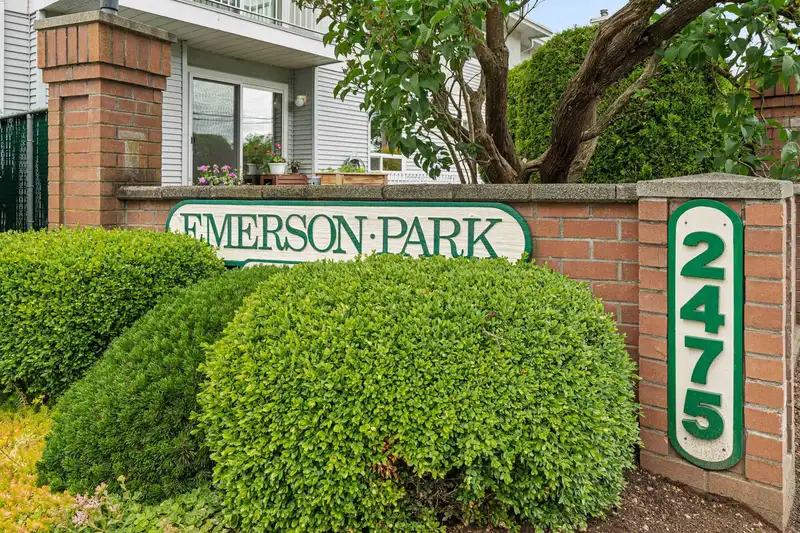 14 2475 EMERSON STREET - photo 3 of 38