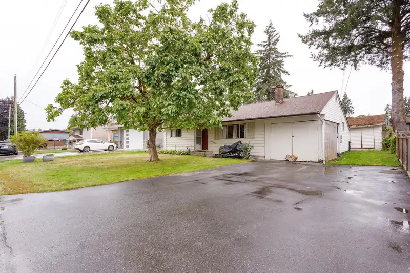 3825 HAMILTON STREET - photo 3 of 20