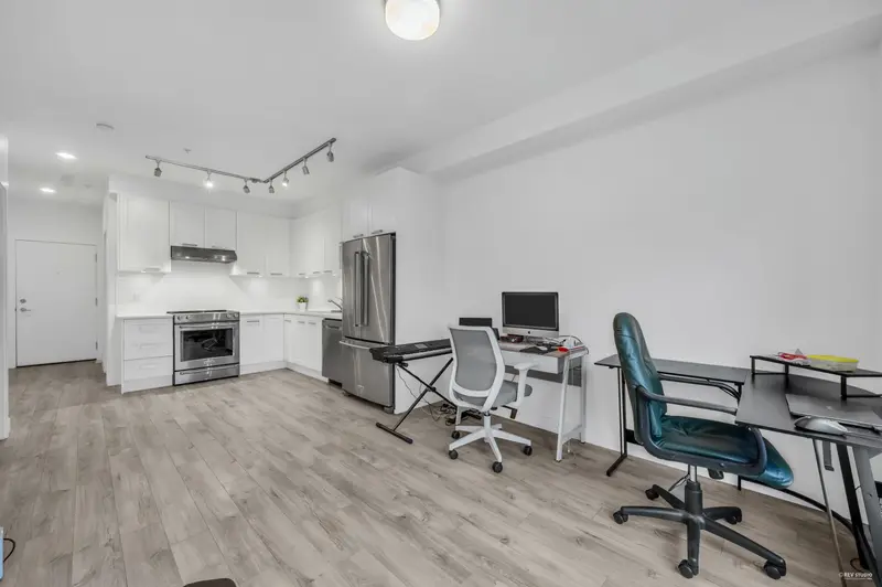 316 5638 201A STREET - photo 4 of 24