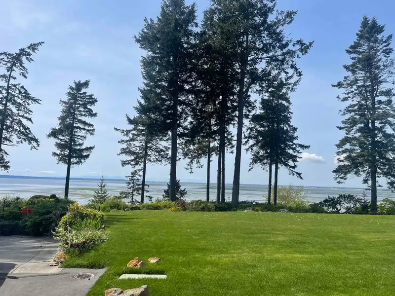 20 2250 CHRISTOPHERSON ROAD - photo 2 of 27