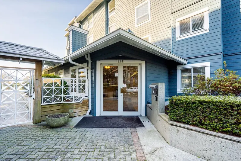 106 12911 RAILWAY AVENUE - photo 3 of 25