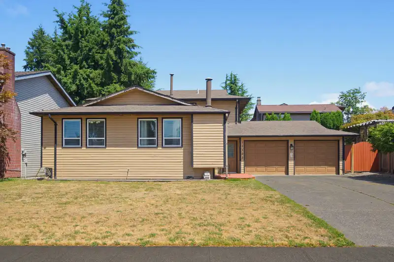 11103 SCARBOROUGH DRIVE - photo 2 of 39