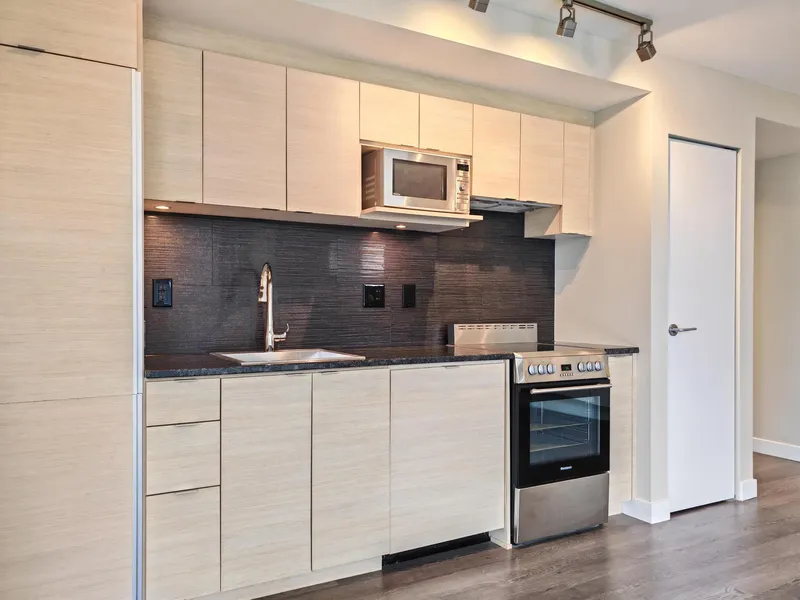 2007 489 INTERURBAN WAY - photo 4 of 21