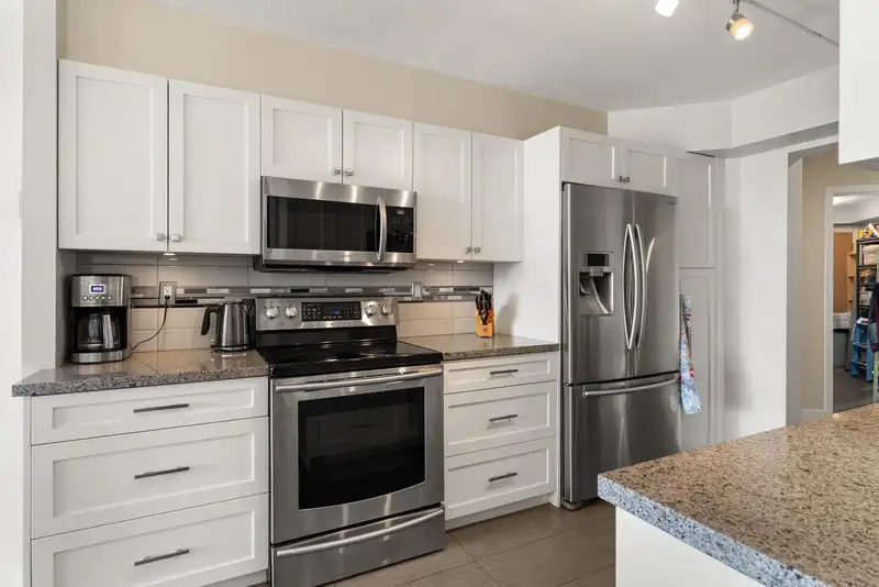 1901 1245 QUAYSIDE DRIVE - photo 2 of 33