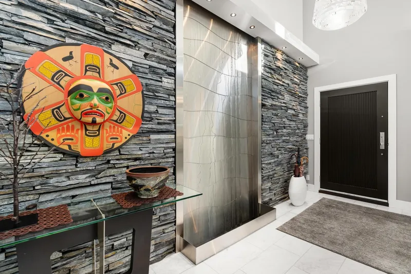 15461 18TH AVENUE - photo 4 of 25