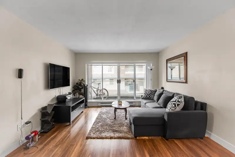 210 13771 72A AVENUE - photo 2 of 23