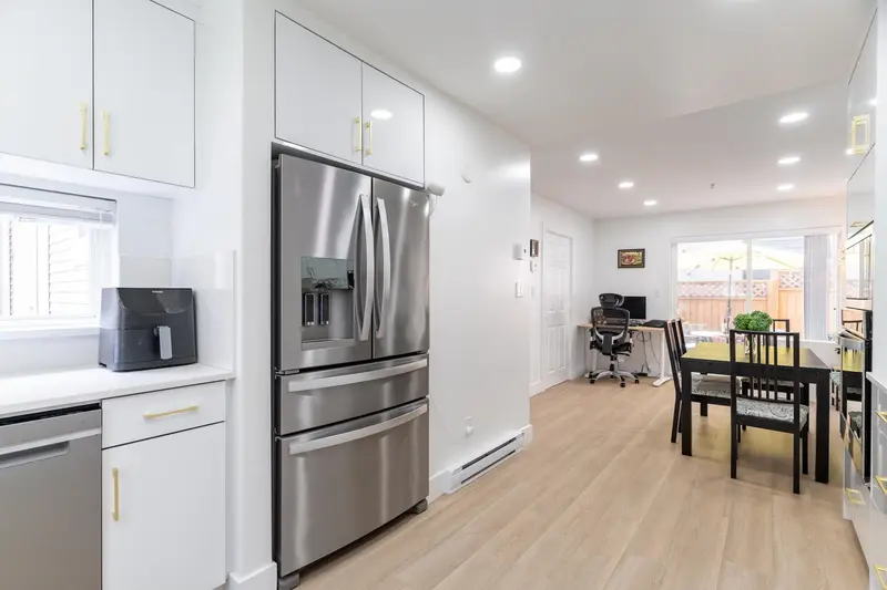 2 1233 W 16TH STREET - photo 4 of 25