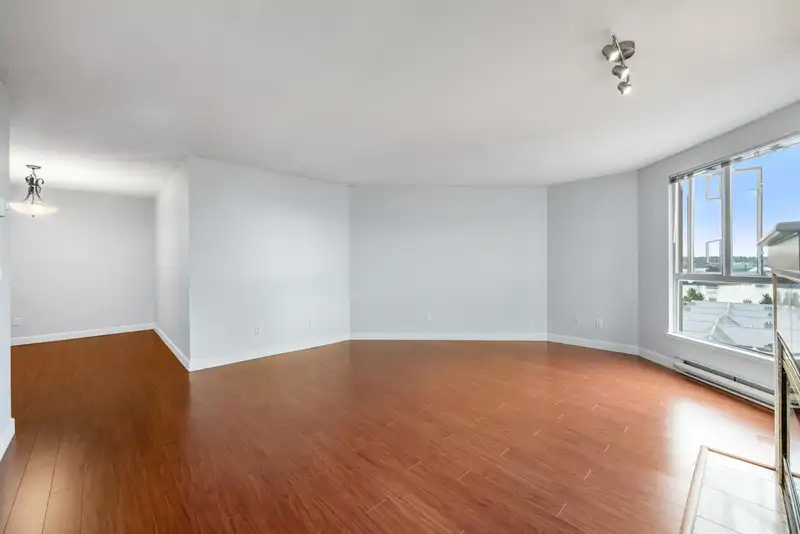 1104 1185 QUAYSIDE DRIVE - photo 4 of 39