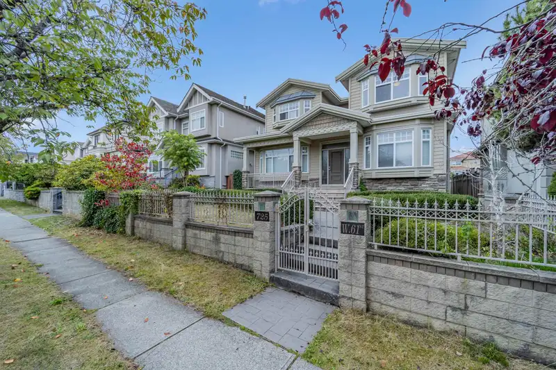725 W 61ST AVENUE - photo 3 of 7