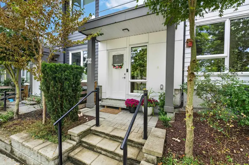 13 15030 28 AVENUE - photo 4 of 40