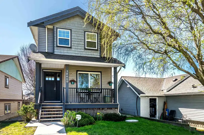 34660 4TH AVENUE - photo 1 of 34